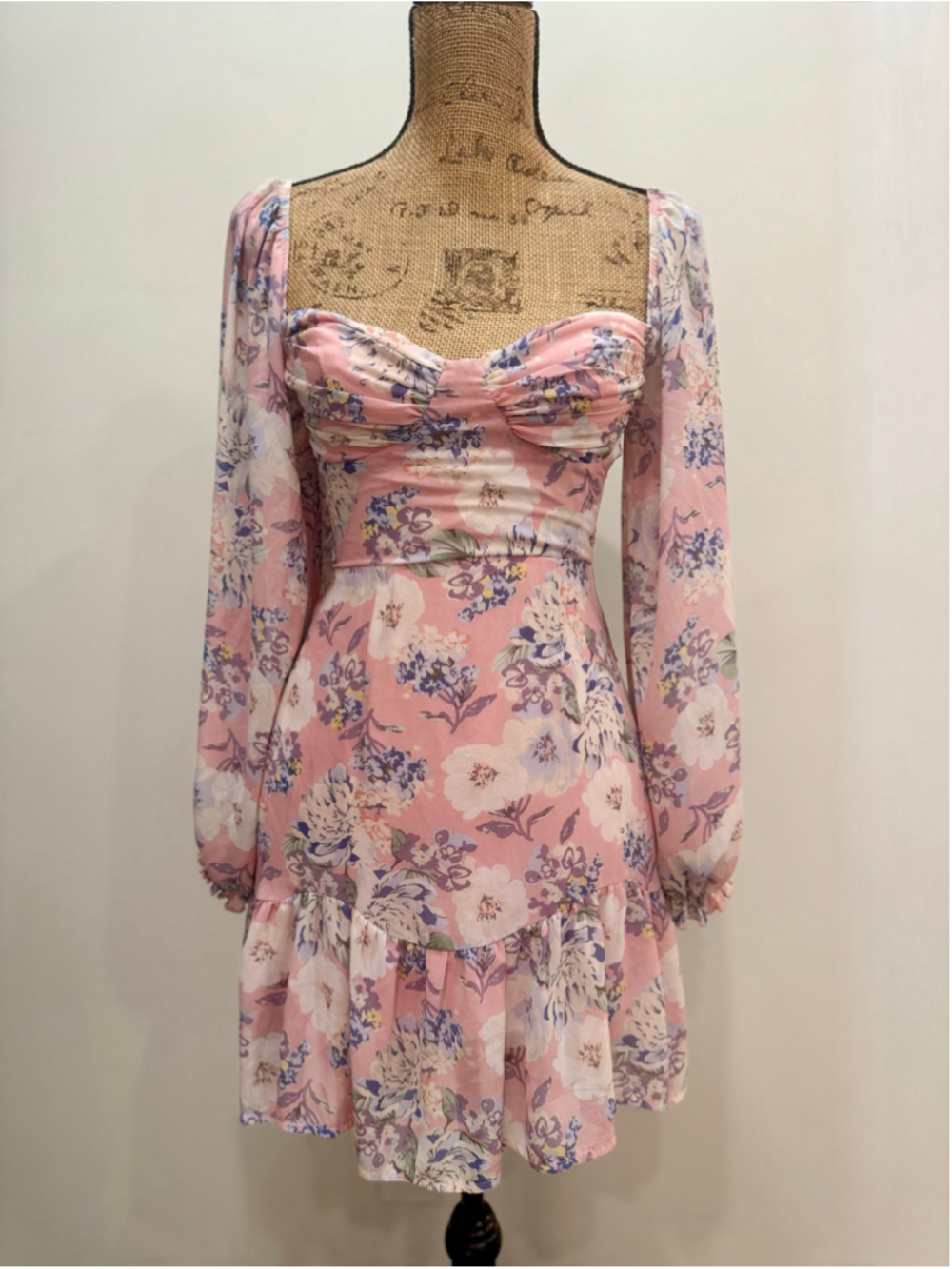 Love Triangle Pink Floral Mini Dress Open Tie Back Long Sleeve Sweetheart M